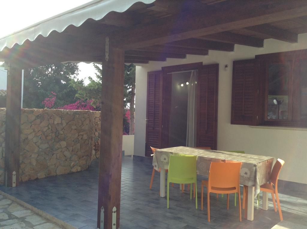 Case Cala Bucerno Castelluzzo Room photo